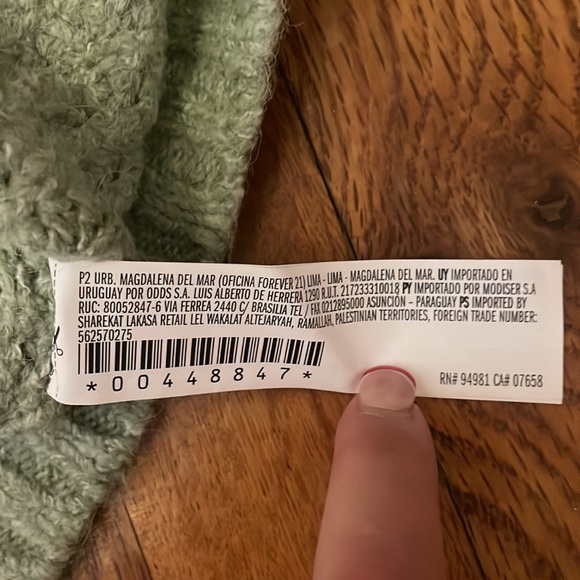 Sage green sweater - Picture 4 of 5